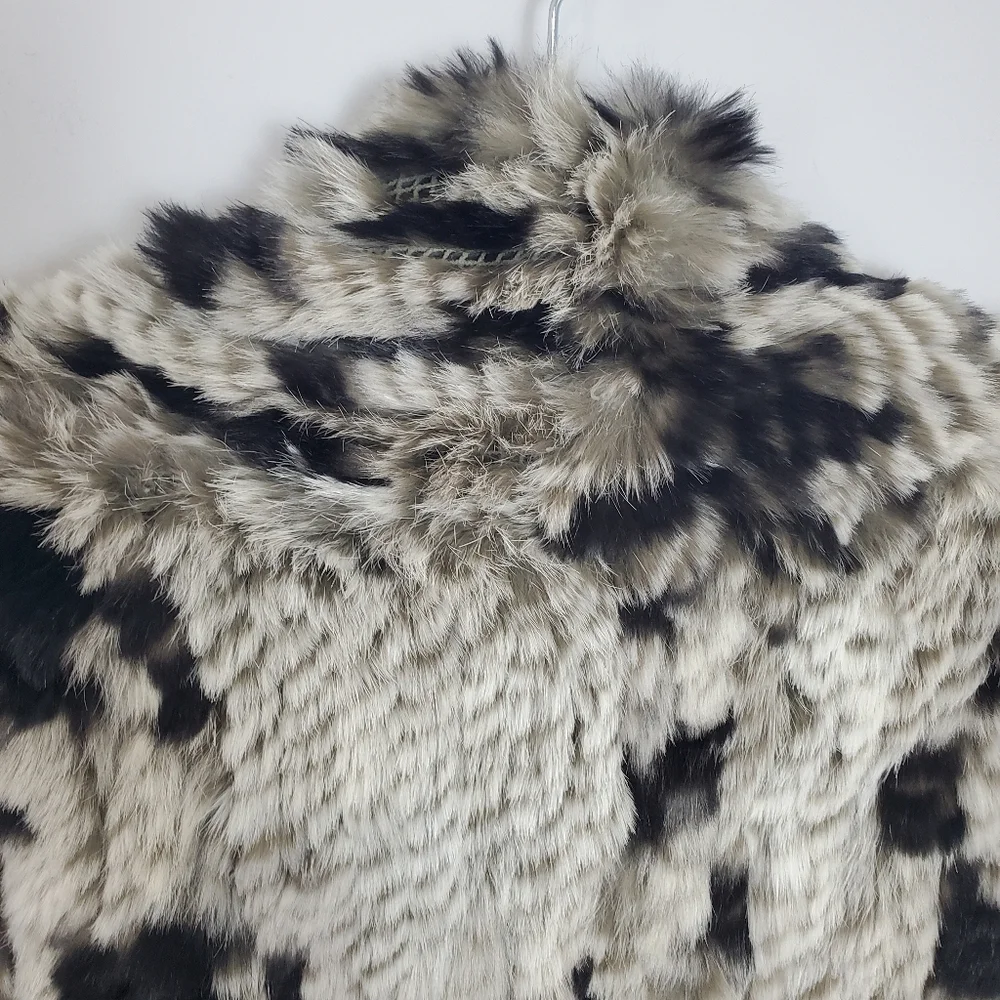 Alice + Olivia India Real Rabbit Fur Cascade Vest in Grey & Black Size Medium